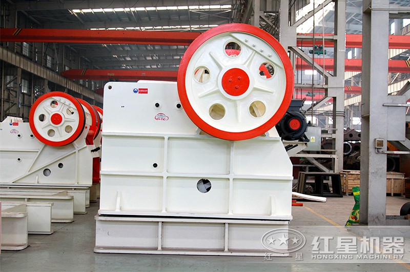 顎式破碎機(jī)處理量大、每小時(shí)1-1000噸
